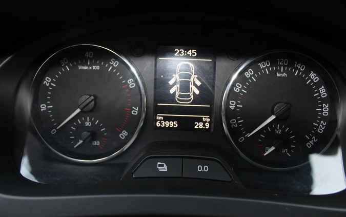 Skoda RAPID cena 35900 przebieg: 63995, rok produkcji 2014 z Baranów Sandomierski małe 326